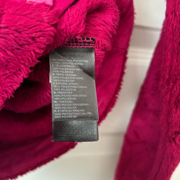 The North Face Women's Pink Fuzzy Soft Teddy Jacket - Picture 4 of 7